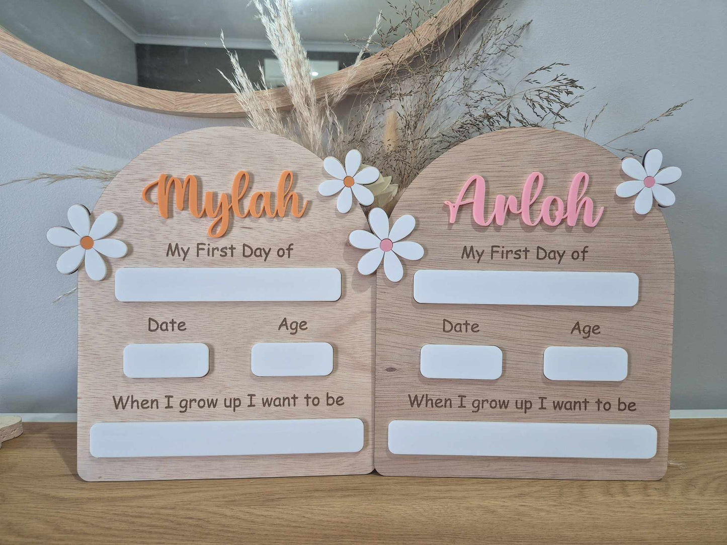 "My First Day" Board - Daisies
