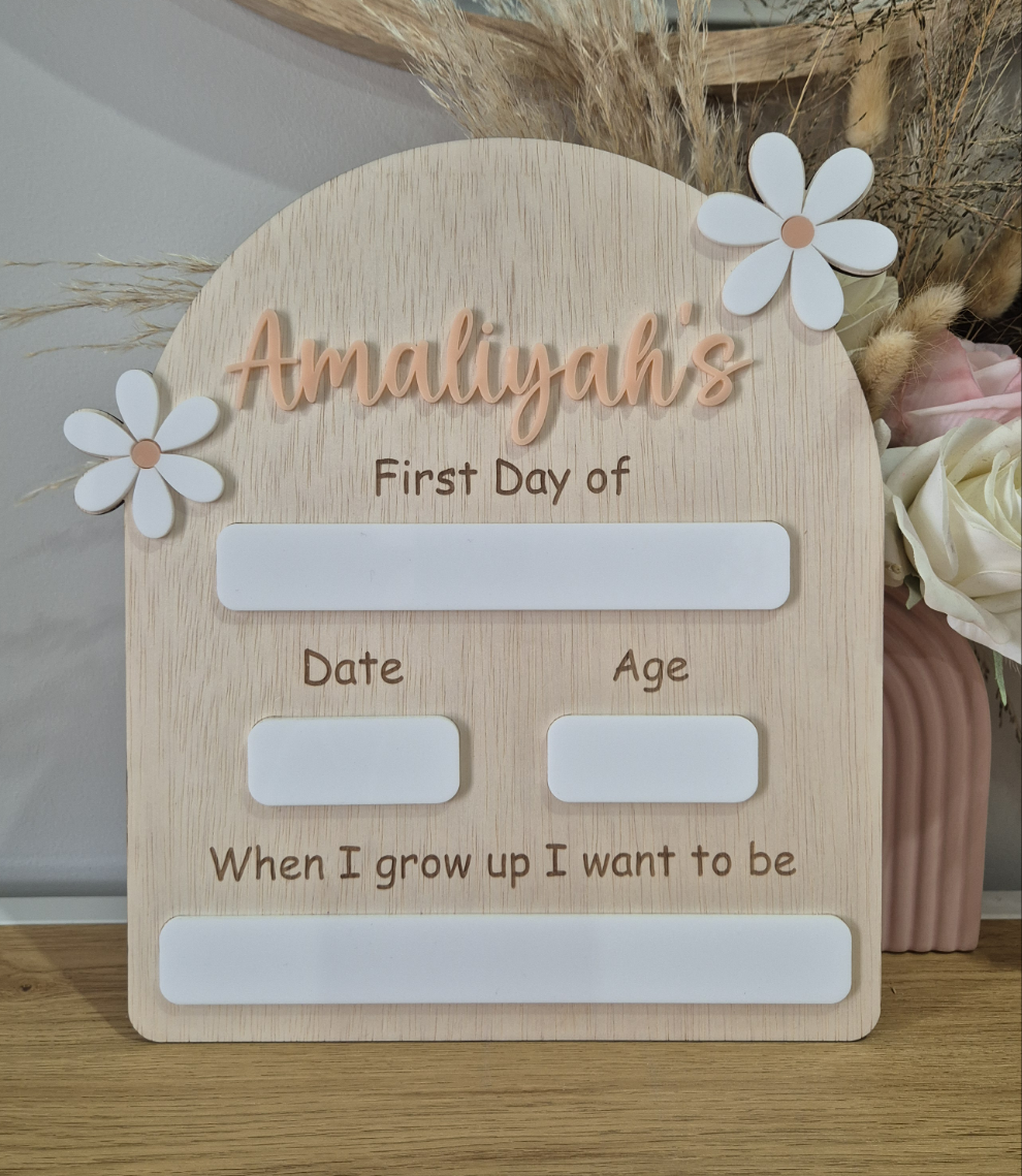 "My First Day" Board - Daisies