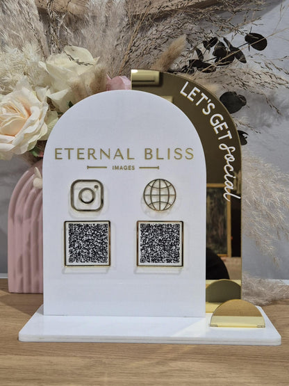 Double Arch Business Card Holder